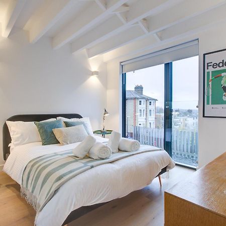 Neoteric Home Wimbledon Village London Bagian luar foto