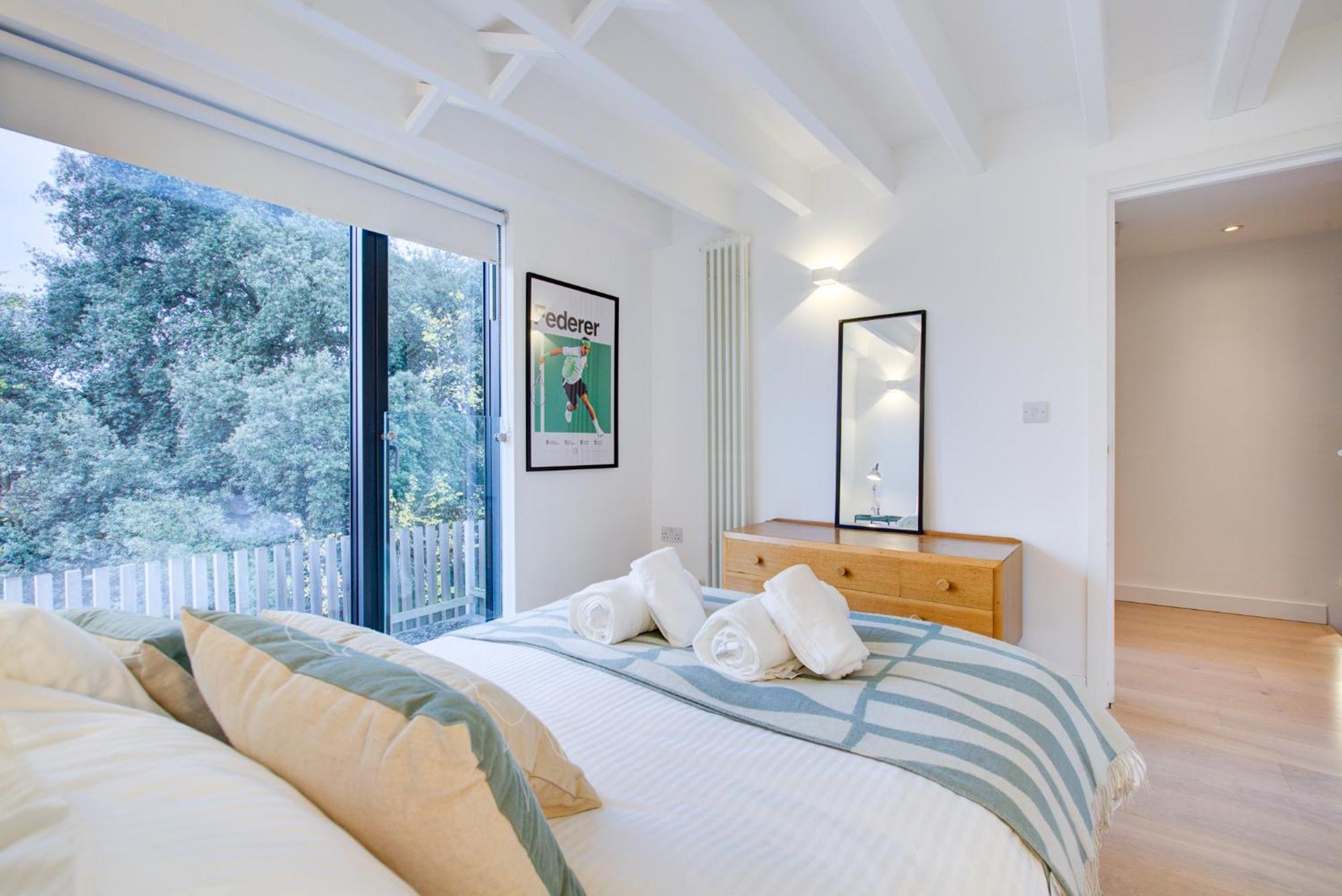 Neoteric Home Wimbledon Village London Bagian luar foto