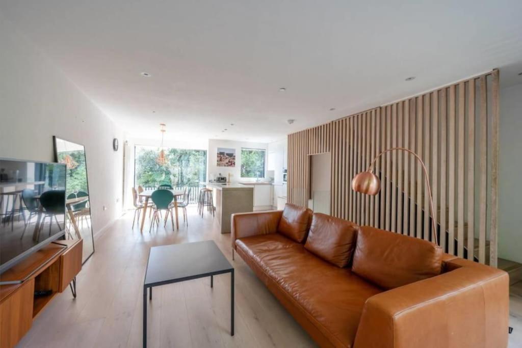 Neoteric Home Wimbledon Village London Bagian luar foto